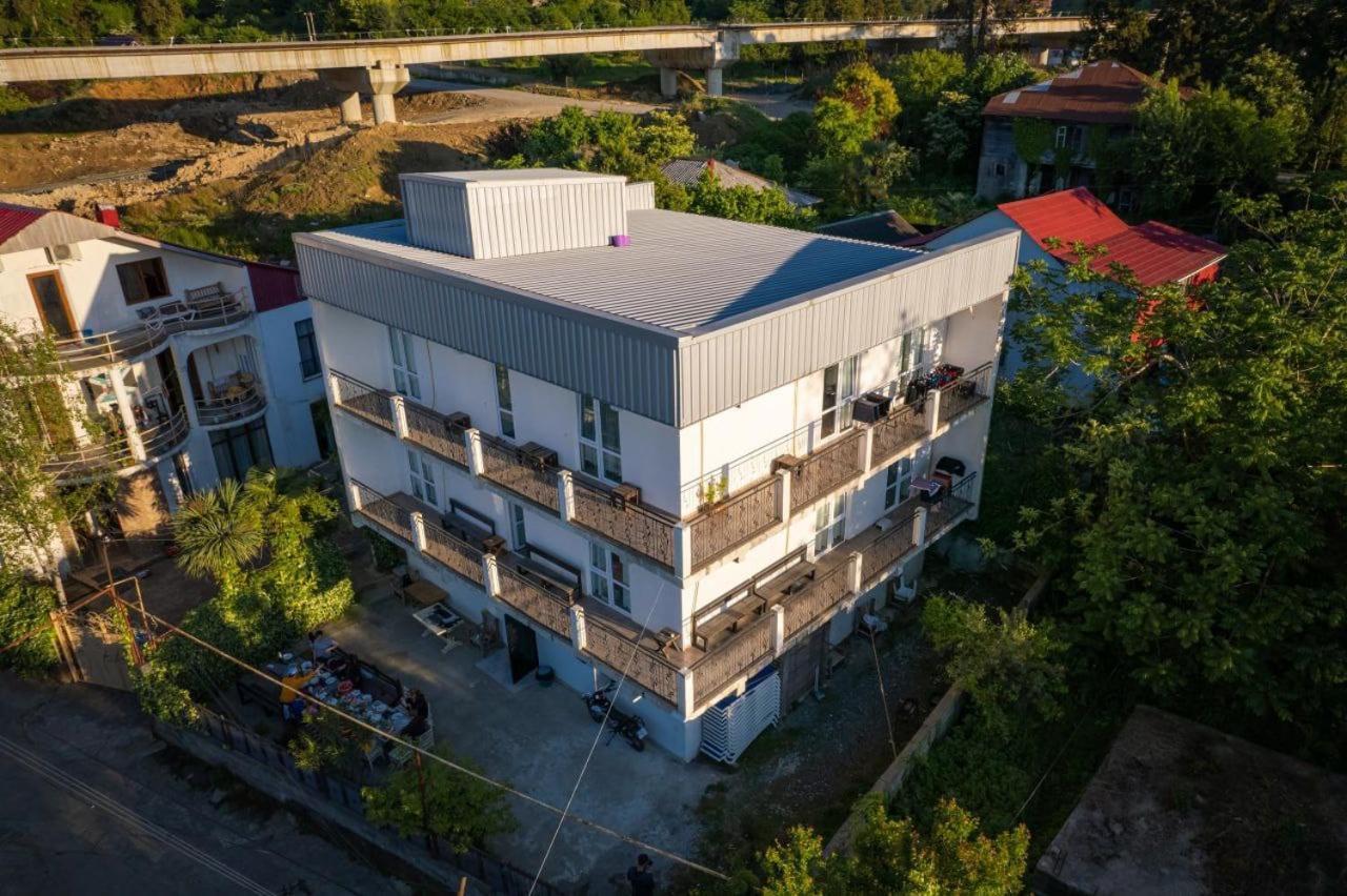 Guest House Junona Makhinjauri Exterior photo