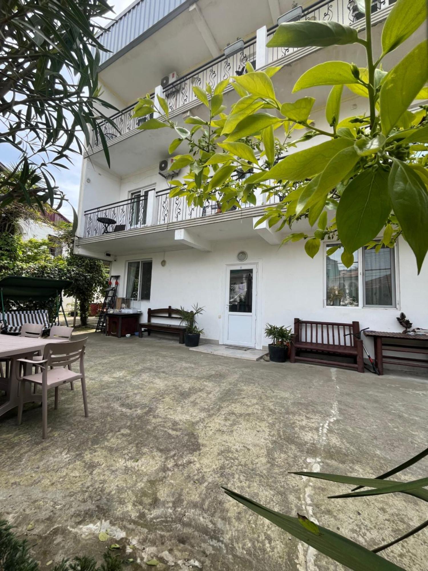 Guest House Junona Makhinjauri Exterior photo